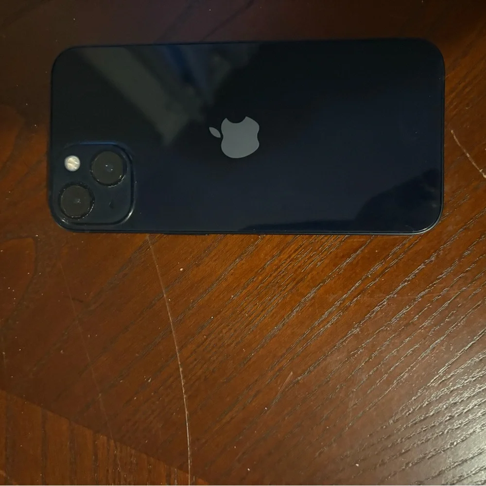 Apple iPhone 13 - Midnight Black